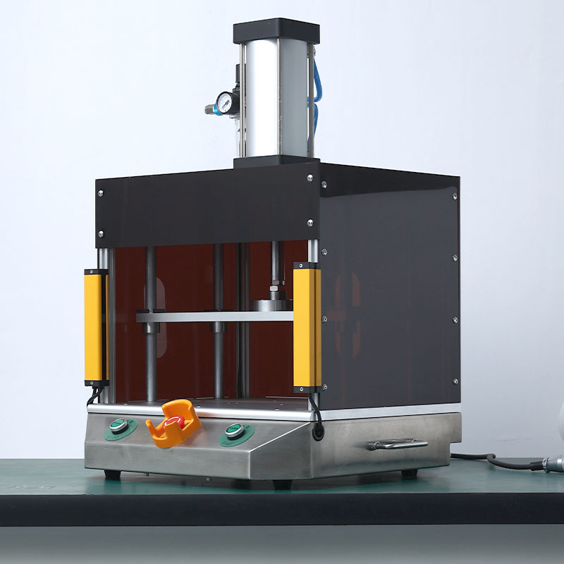 OmanAir tightness test fixture